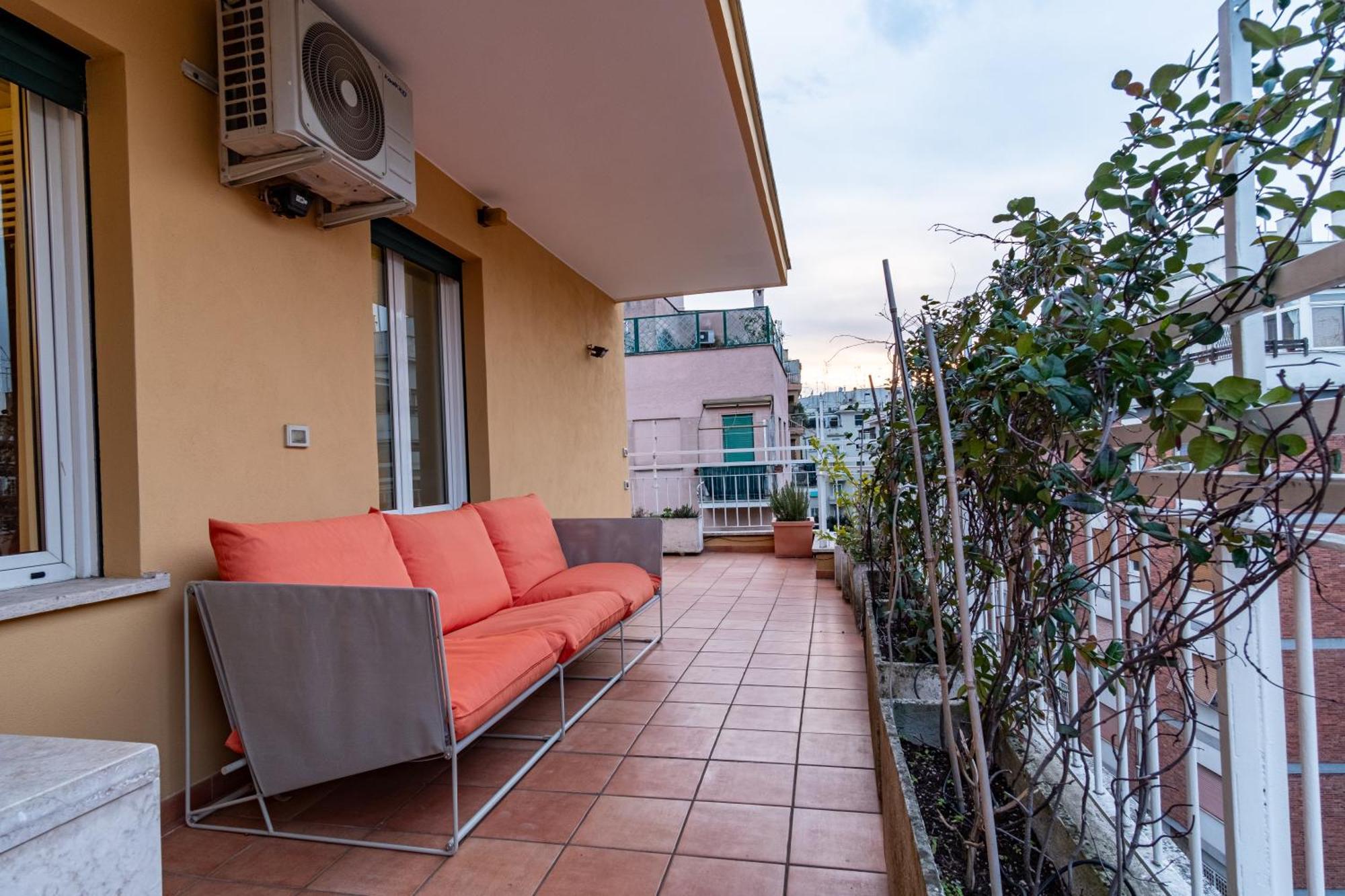 Attic With Terrace And Jacuzzi - Luxury Apartment Roma Eksteriør bilde